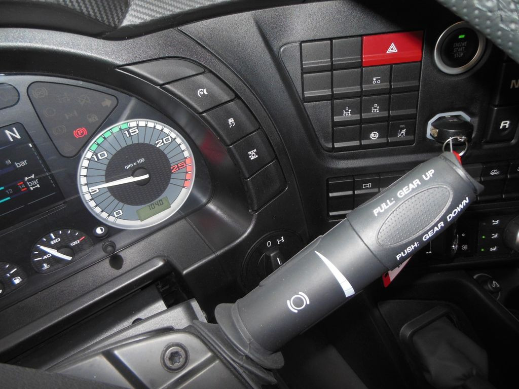 Crédit-bail de Iveco X-WAY AD 280X46, 6X2, LENK/LIFT, TNH 20T,SOFORT! Iveco X-WAY AD 280X46, 6X2, LENK/LIFT, TNH 20T,SOFORT!: photos 26 Crédit-bail de Iveco X-WAY AD 280X46, 6X2, LENK/LIFT, TNH 20T,SOFORT! Iveco X-WAY AD 280X46, 6X2, LENK/LIFT, TNH 20T,SOFORT!: photos 26