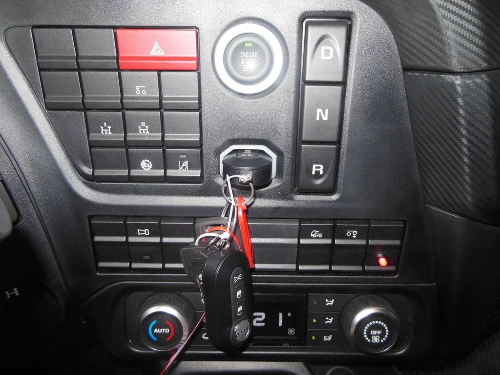 Crédit-bail de Iveco X-WAY AD 280X46, 6X2, LENK/LIFT, TNH 20T,SOFORT! Iveco X-WAY AD 280X46, 6X2, LENK/LIFT, TNH 20T,SOFORT!: photos 27 Crédit-bail de Iveco X-WAY AD 280X46, 6X2, LENK/LIFT, TNH 20T,SOFORT! Iveco X-WAY AD 280X46, 6X2, LENK/LIFT, TNH 20T,SOFORT!: photos 27