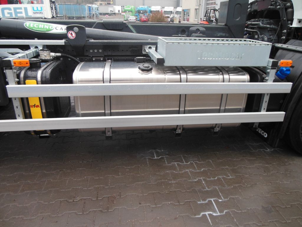 Crédit-bail de Iveco X-WAY AD 280X46, 6X2, LENK/LIFT, TNH 20T,SOFORT! Iveco X-WAY AD 280X46, 6X2, LENK/LIFT, TNH 20T,SOFORT!: photos 16 Crédit-bail de Iveco X-WAY AD 280X46, 6X2, LENK/LIFT, TNH 20T,SOFORT! Iveco X-WAY AD 280X46, 6X2, LENK/LIFT, TNH 20T,SOFORT!: photos 16