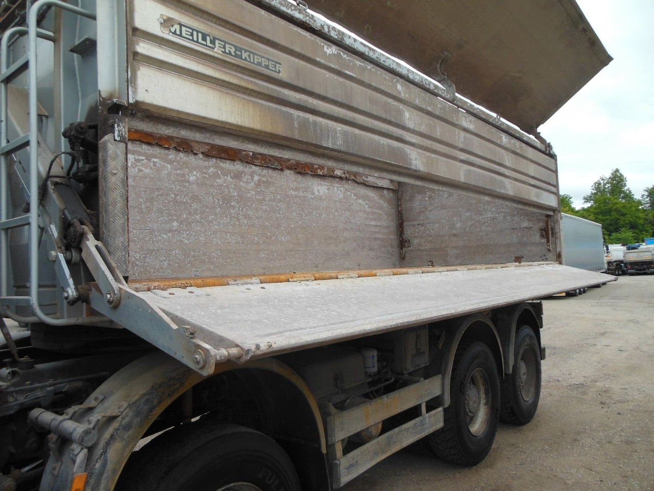 Camion benne Mercedes-Benz ACTROS 4144, 8X6, 3 PEDALE, MEILLER, BODRMATIC: photos 17