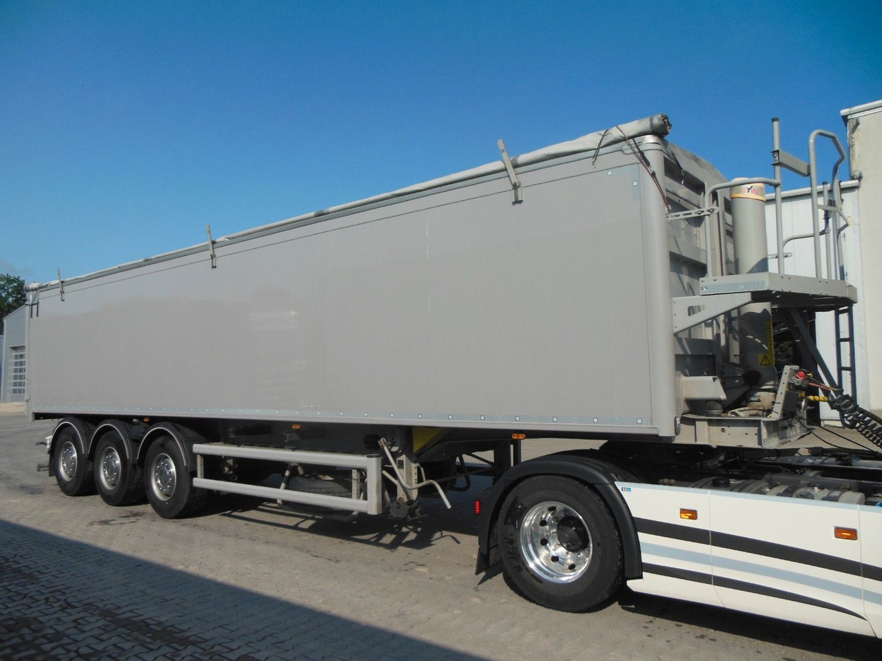 Stas S300CX, 49m3, ADR, 9 TONE ACHSEN,WIE NEUE-TOP!!! - Semi-remorque benne: photos 3 Stas S300CX, 49m3, ADR, 9 TONE ACHSEN,WIE NEUE-TOP!!! - Semi-remorque benne: photos 3