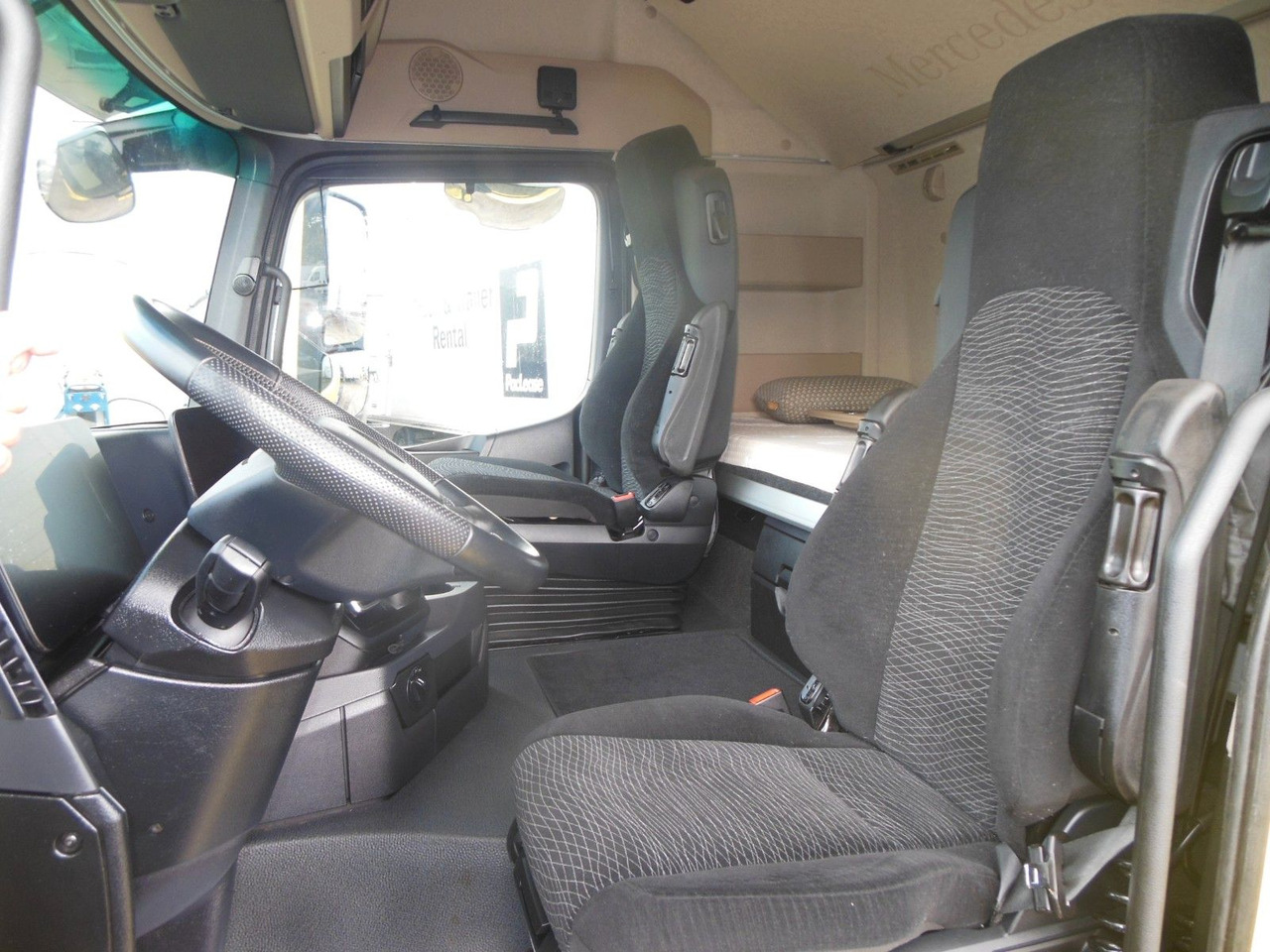 Crédit-bail de Mercedes-Benz ACTROS 3353, 6X4, 120.000 KG, TRK, 4 STÜCKS, Mercedes-Benz ACTROS 3353, 6X4, 120.000 KG, TRK, 4 STÜCKS,: photos 16 Crédit-bail de Mercedes-Benz ACTROS 3353, 6X4, 120.000 KG, TRK, 4 STÜCKS, Mercedes-Benz ACTROS 3353, 6X4, 120.000 KG, TRK, 4 STÜCKS,: photos 16