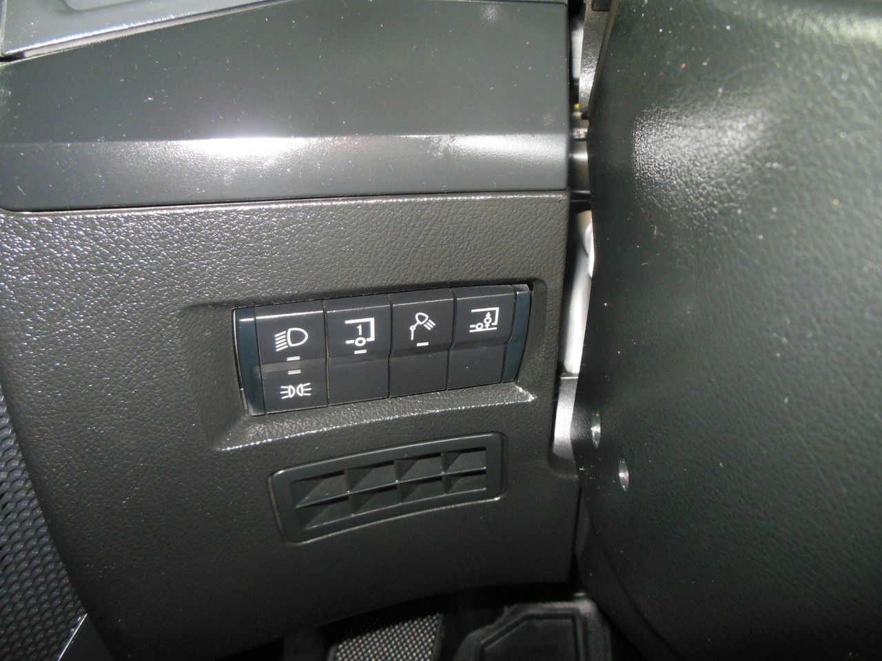 Crédit-bail de Mercedes-Benz ACTROS 3353, 6X4, 120.000 KG, TRK, 4 STÜCKS, Mercedes-Benz ACTROS 3353, 6X4, 120.000 KG, TRK, 4 STÜCKS,: photos 18 Crédit-bail de Mercedes-Benz ACTROS 3353, 6X4, 120.000 KG, TRK, 4 STÜCKS, Mercedes-Benz ACTROS 3353, 6X4, 120.000 KG, TRK, 4 STÜCKS,: photos 18