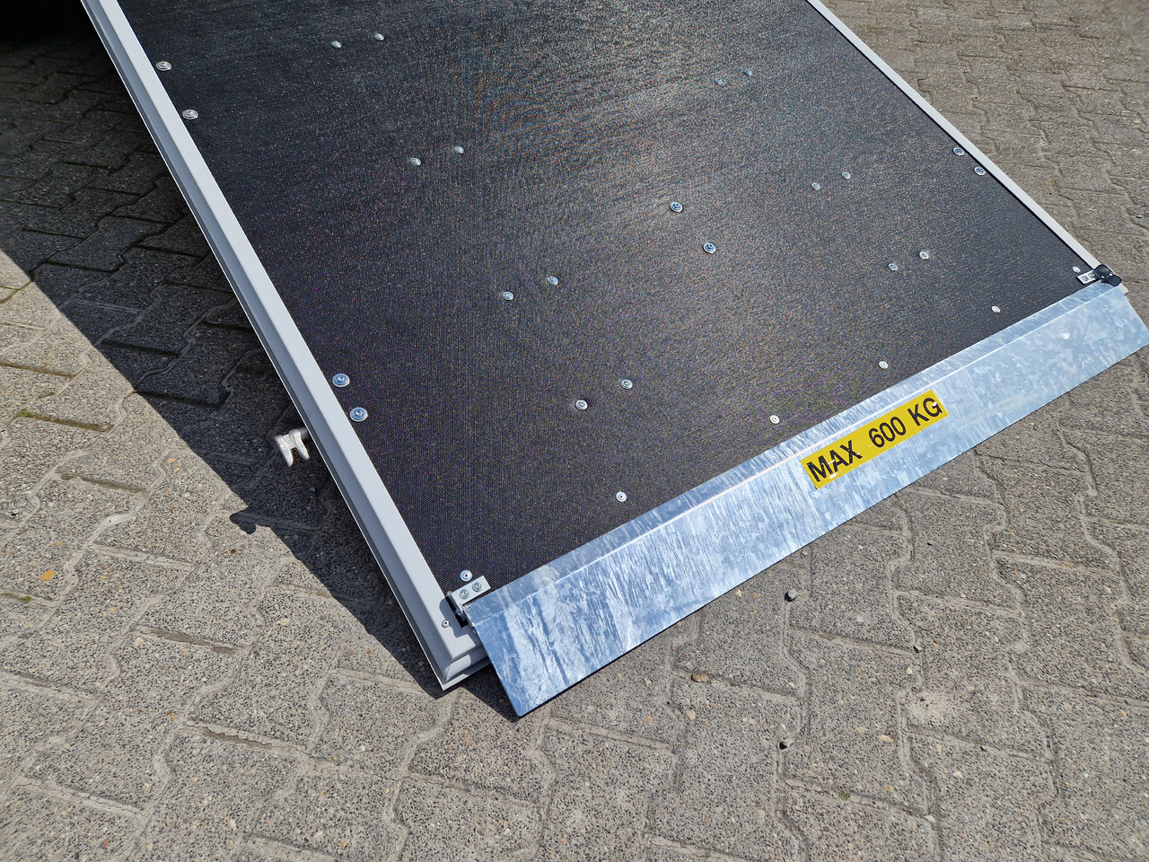 Remorque fourgon Brenderup Cargo Dynamic CD260 BD R 260x150x185 Heckrampe Wabenwände (S) 1300kg: photos 12