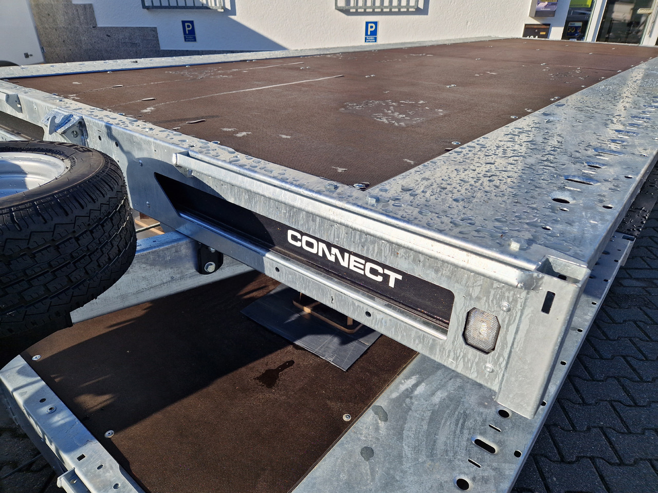 Brian James Trailer Connect 550x229cm blackline Plattform Tridem 10" 3500kg (XXL) - Remorque plateau: photos 4 Brian James Trailer Connect 550x229cm blackline Plattform Tridem 10" 3500kg (XXL) - Remorque plateau: photos 4