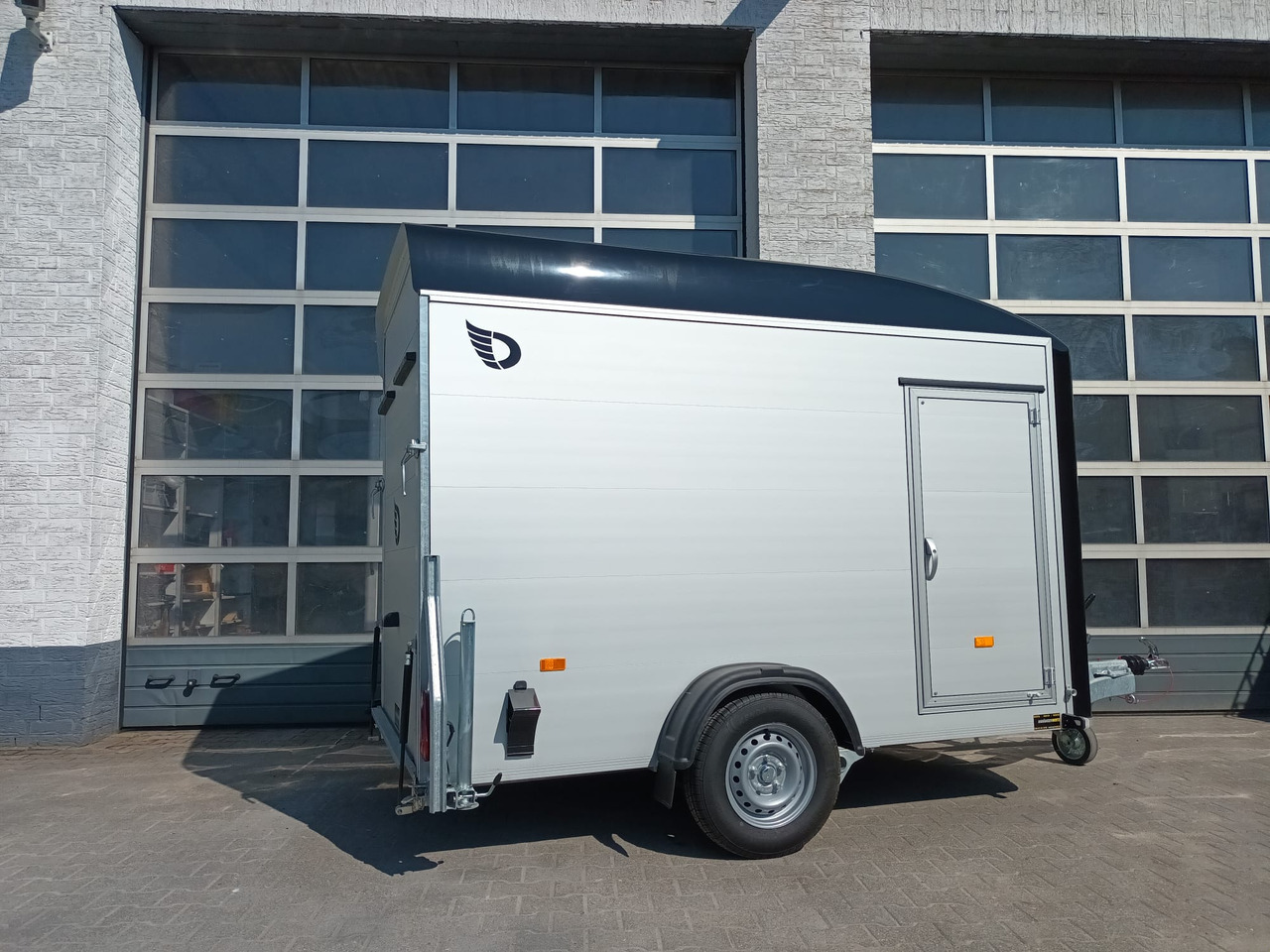 Cargo Roadster 300 300x150x184cm Alu Poly black Seitentür Pullman 100km/H 1300kg - Remorque voiture: photos 2 Cargo Roadster 300 300x150x184cm Alu Poly black Seitentür Pullman 100km/H 1300kg - Remorque voiture: photos 2