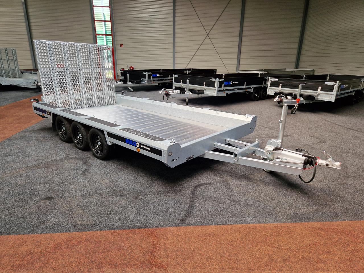 HULCO TERRAX-3 Go Getter Aluboden 394x180x27cm Heckrampe 150cm LED Tridem 3500kg - Remorque porte engin: photos 4 HULCO TERRAX-3 Go Getter Aluboden 394x180x27cm Heckrampe 150cm LED Tridem 3500kg - Remorque porte engin: photos 4