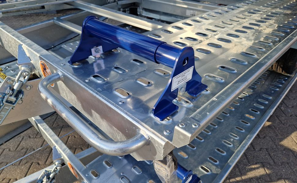 Saris Cartrailer AT 471 202 3500 2 K Fahrschienen ankippbar easyload 13" 3500kg - Remorque porte-voitures: photos 1 Saris Cartrailer AT 471 202 3500 2 K Fahrschienen ankippbar easyload 13" 3500kg - Remorque porte-voitures: photos 1