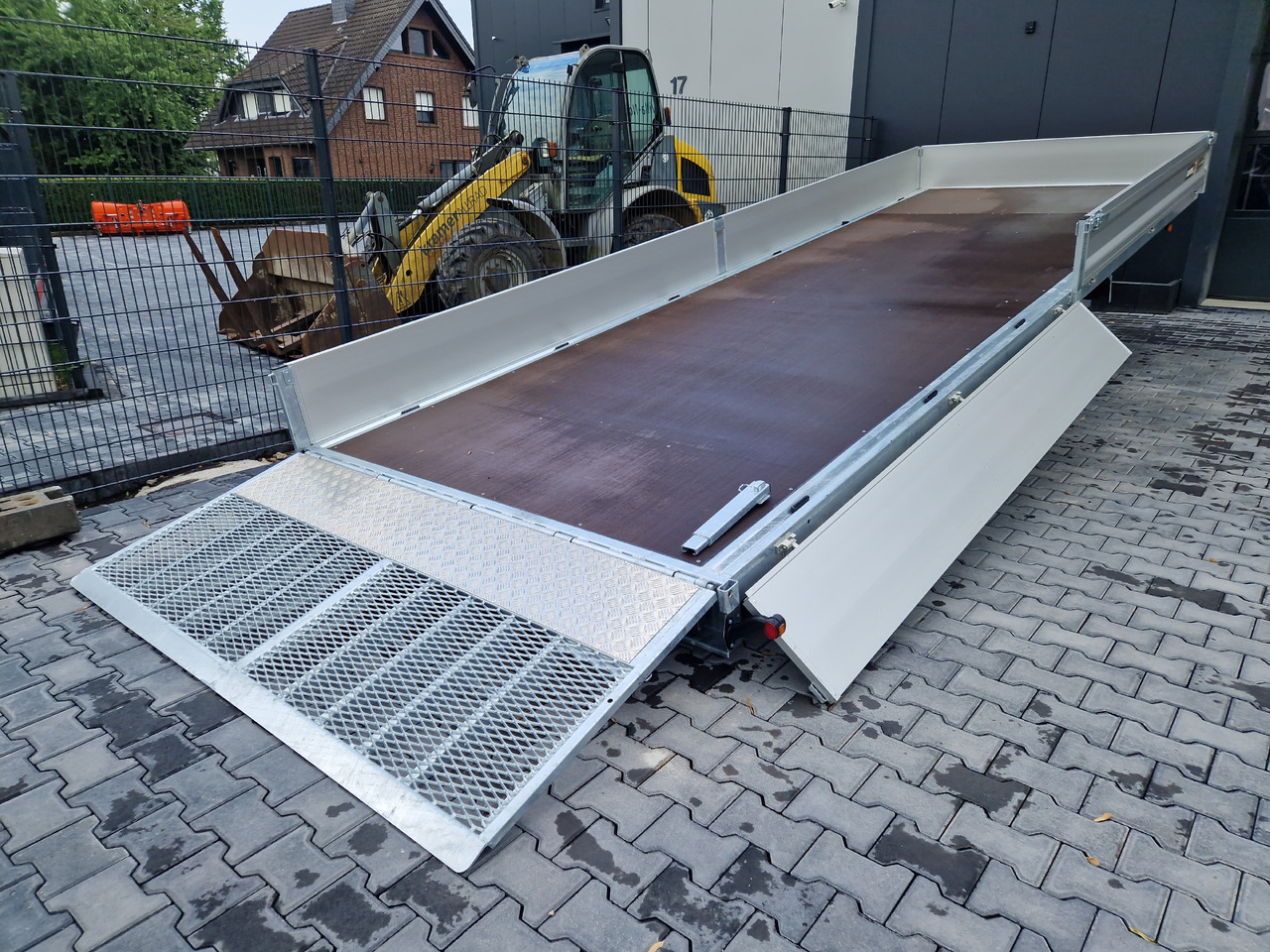Variant Maschinentransporter 3562 UX Maxi Load 620x210x30cm LED Felgen black 3500kg 2025 - Remorque porte engin: photos 3 Variant Maschinentransporter 3562 UX Maxi Load 620x210x30cm LED Felgen black 3500kg 2025 - Remorque porte engin: photos 3