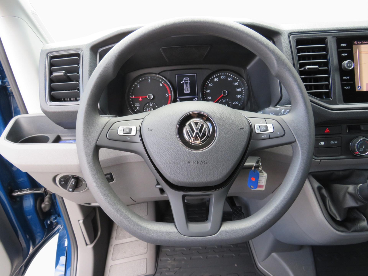 VOLKSWAGEN Crafter 35 L3H3 Kasten Klima Navi ZV - Fourgon utilitaire: photos 2 VOLKSWAGEN Crafter 35 L3H3 Kasten Klima Navi ZV - Fourgon utilitaire: photos 2