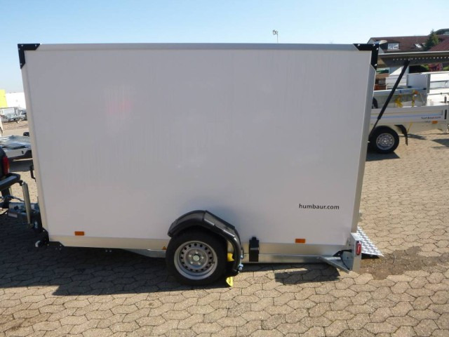 Humbaur Koffer Absenkanhänger mit E-Pumpe HKT 183117-18P, 100 km/h 1,8 t. 3100 x 1765 x 1800 mm - Remorque fourgon: photos 1 Humbaur Koffer Absenkanhänger mit E-Pumpe HKT 183117-18P, 100 km/h 1,8 t. 3100 x 1765 x 1800 mm - Remorque fourgon: photos 1