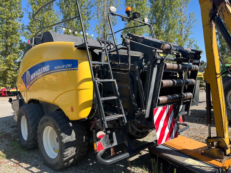 New Holland 1290 - Presse à balles cubiques: photos 4 New Holland 1290 - Presse à balles cubiques: photos 4