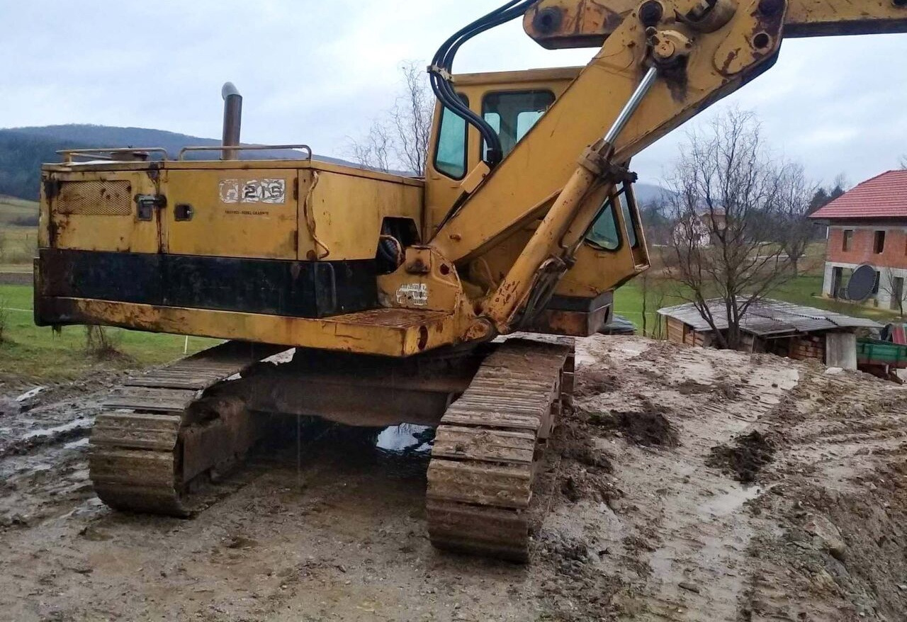 Caterpillar 215 - Pelle sur chenille: photos 2 Caterpillar 215 - Pelle sur chenille: photos 2