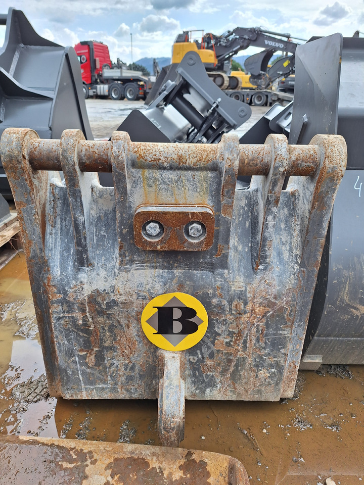 Digging bucket 850 mm - Godet pour pelle: photos 3 Digging bucket 850 mm - Godet pour pelle: photos 3