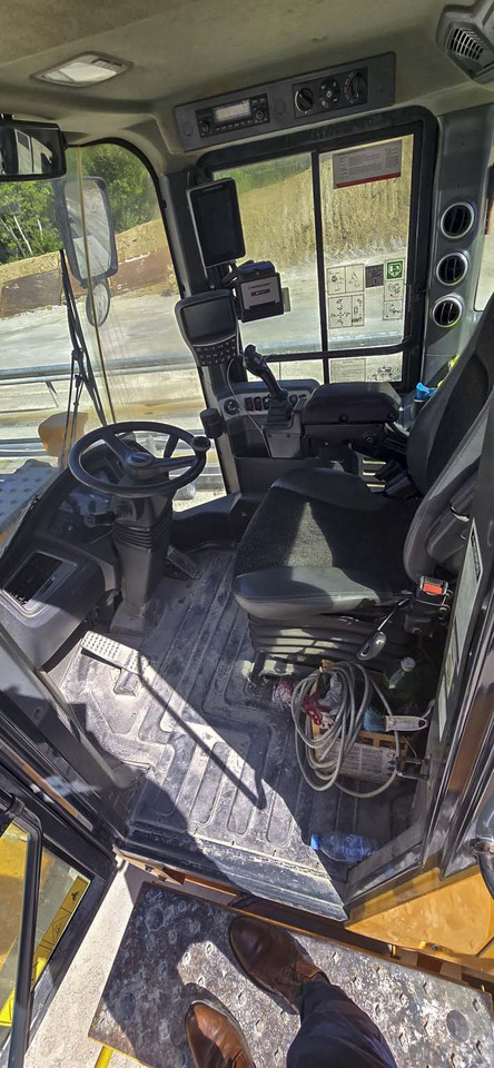 Chargeuse sur pneus HYUNDAI HL970: photos 13 Chargeuse sur pneus HYUNDAI HL970: photos 13