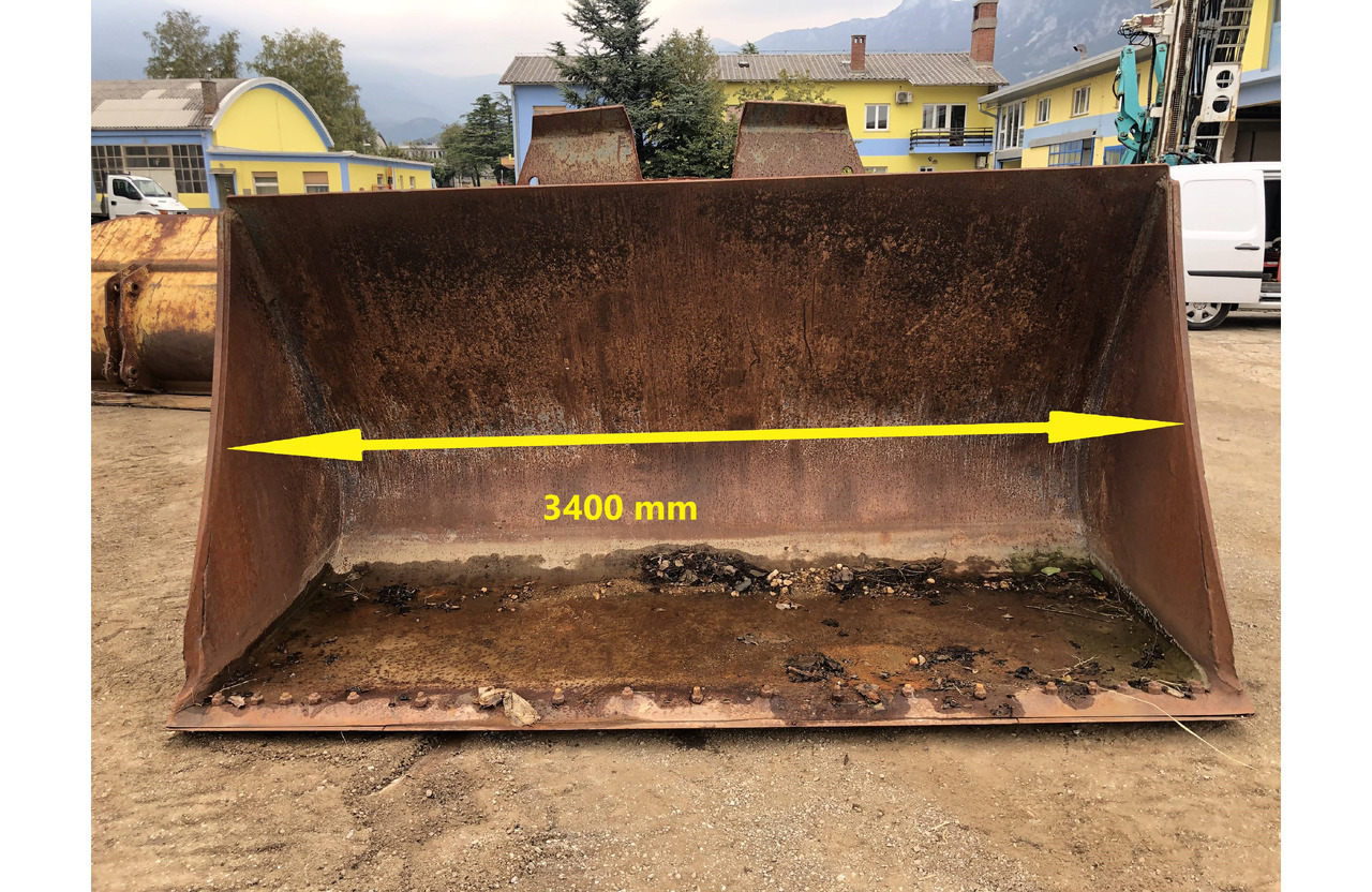 Loader bucket 3400 mm Volvo - Godet pour chargeur: photos 1 Loader bucket 3400 mm Volvo - Godet pour chargeur: photos 1