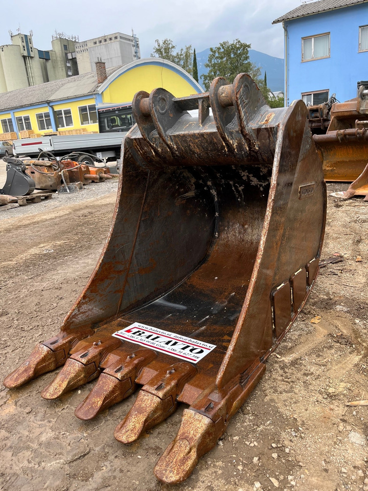 VOLVO Digging bucket 1000 mm - Godet pour pelle: photos 3 VOLVO Digging bucket 1000 mm - Godet pour pelle: photos 3