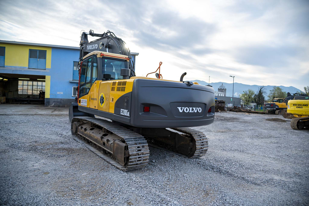 VOLVO EC210CNL - Pelle sur chenille: photos 5 VOLVO EC210CNL - Pelle sur chenille: photos 5