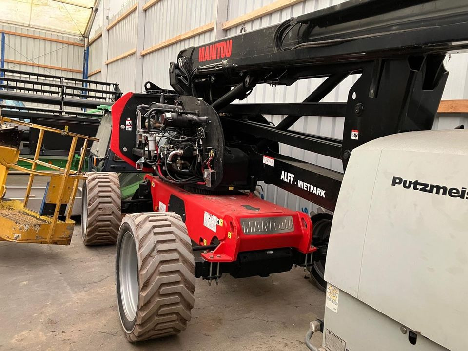 Manitou Arbeitsbühne 180 ATJ Unfallschaden Teleskopbühne - Nacelle articulée: photos 4 Manitou Arbeitsbühne 180 ATJ Unfallschaden Teleskopbühne - Nacelle articulée: photos 4