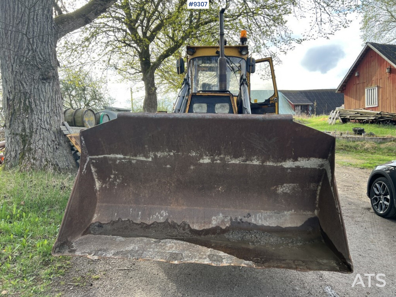 Backhoe loader VOLVO BM 6300 - Tractopelle: photos 2 Backhoe loader VOLVO BM 6300 - Tractopelle: photos 2