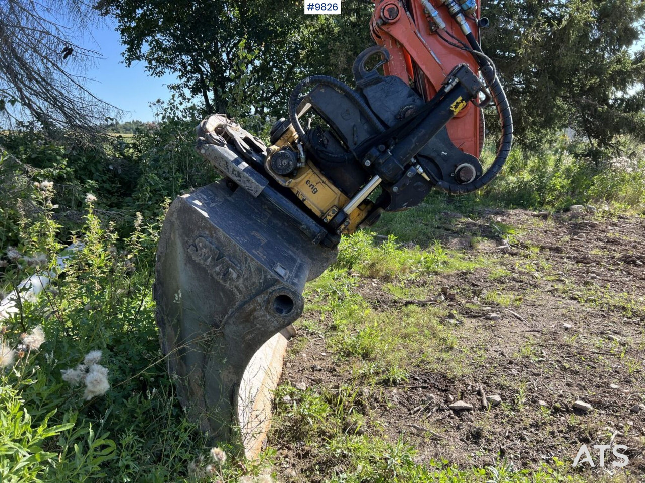 Hitachi ZX140 W-5B with rotor and planer bucket - Pelle sur pneus: photos 5 Hitachi ZX140 W-5B with rotor and planer bucket - Pelle sur pneus: photos 5