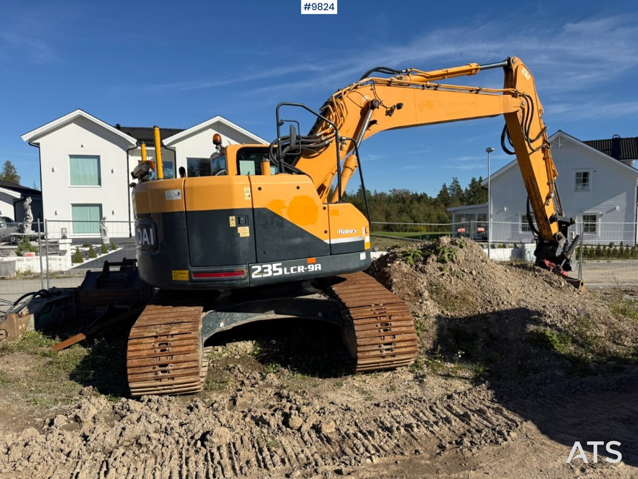 Hyundai Robex 235LCR-9A excavator - Pelle sur chenille: photos 2 Hyundai Robex 235LCR-9A excavator - Pelle sur chenille: photos 2