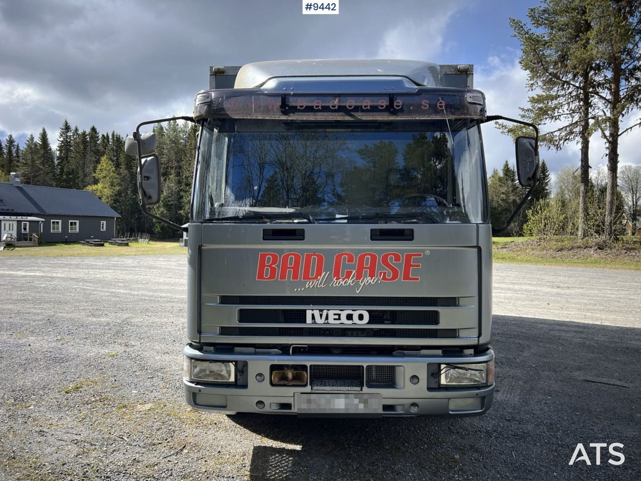 IVECO 85 E18 Box Truck with tail lift (VIDEO) - Camion fourgon: photos 4 IVECO 85 E18 Box Truck with tail lift (VIDEO) - Camion fourgon: photos 4