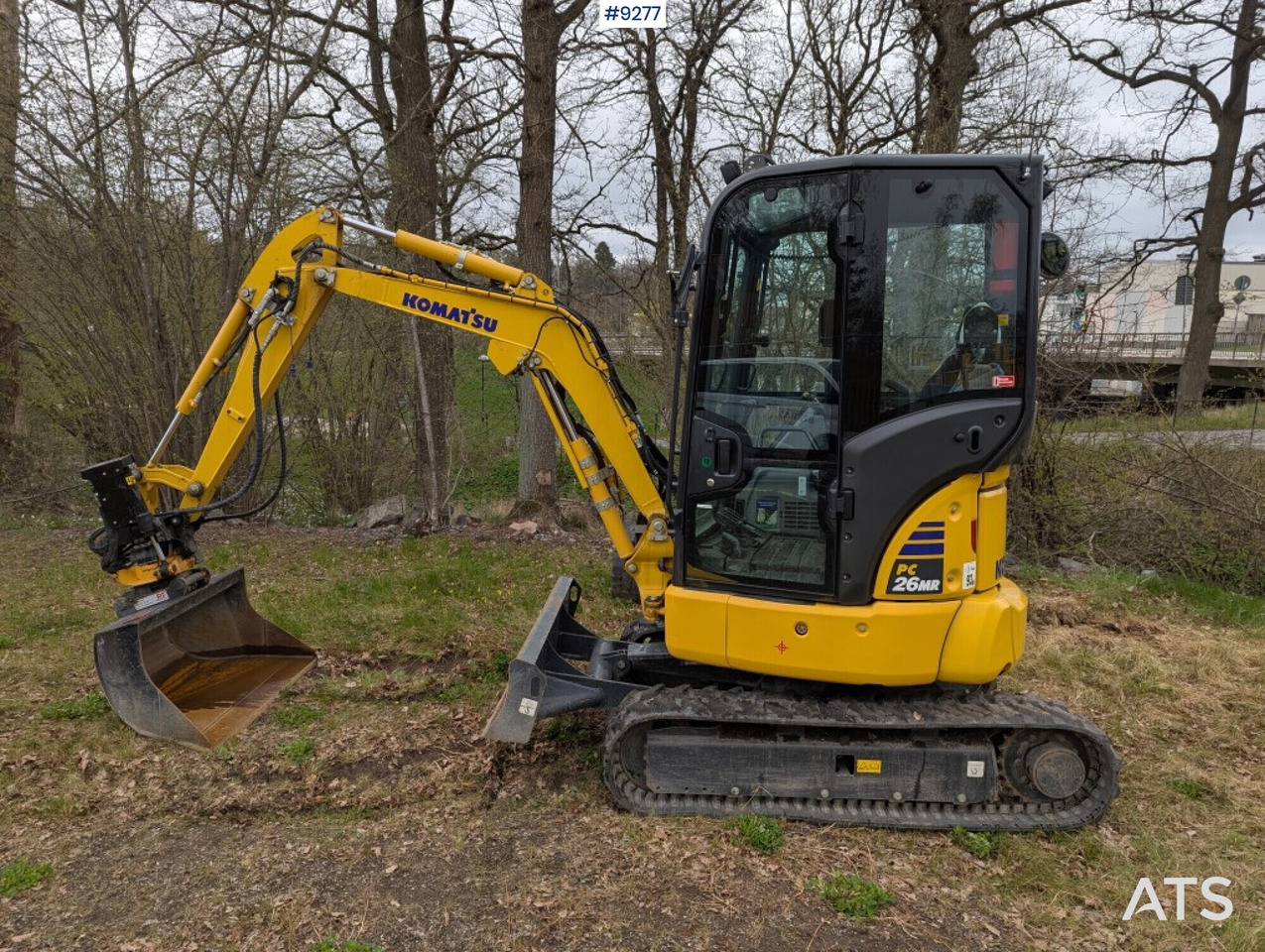 Mini Excavator Komatsu PC26MR (See Video) - Mini pelle: photos 2 Mini Excavator Komatsu PC26MR (See Video) - Mini pelle: photos 2