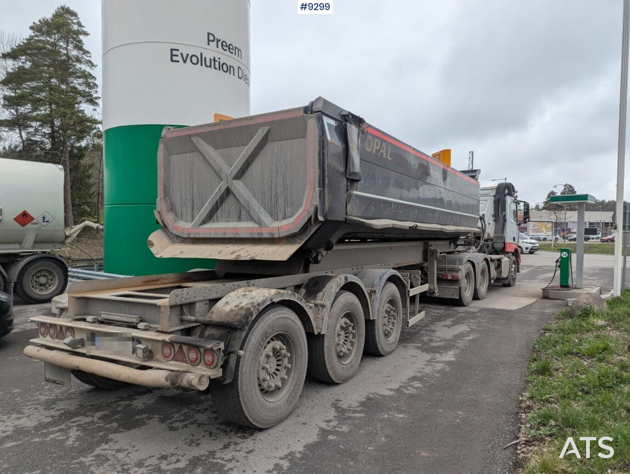 Tractor Unit Mercedes-Benz Arocs 3351 6x4 with tipper trailer - Tracteur routier: photos 4 Tractor Unit Mercedes-Benz Arocs 3351 6x4 with tipper trailer - Tracteur routier: photos 4