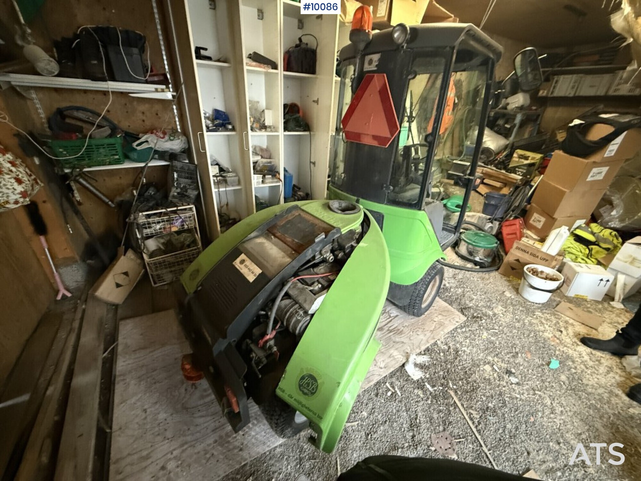 Utility machine Nilfisk EGHOLM City Ranger 2250 rep. object - Balayeuse de voirie: photos 4 Utility machine Nilfisk EGHOLM City Ranger 2250 rep. object - Balayeuse de voirie: photos 4