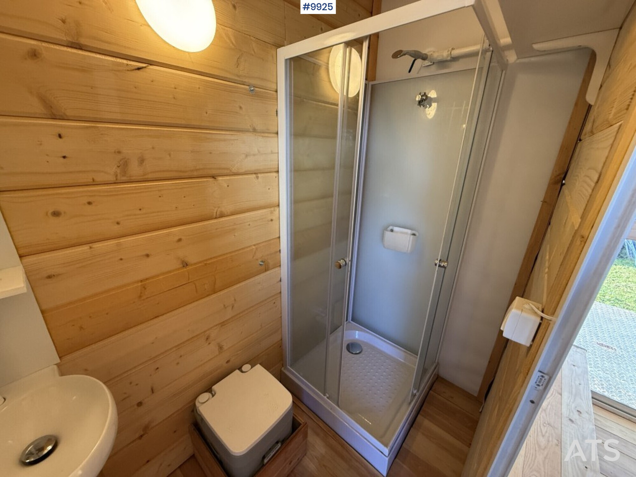 Camion fourgon, Camping-car Volvo FM9 4X2 Recreational Vehicle (RV): photos 21 Camion fourgon, Camping-car Volvo FM9 4X2 Recreational Vehicle (RV): photos 21