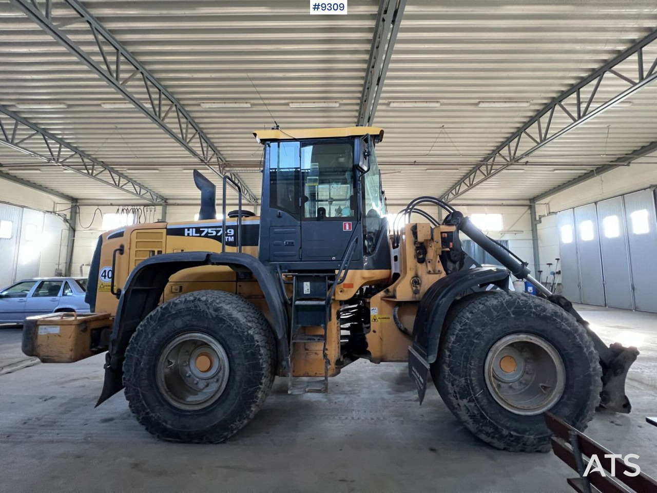 Wheel Loader Hyundai HL757TM-9 - Chargeuse sur pneus: photos 2 Wheel Loader Hyundai HL757TM-9 - Chargeuse sur pneus: photos 2
