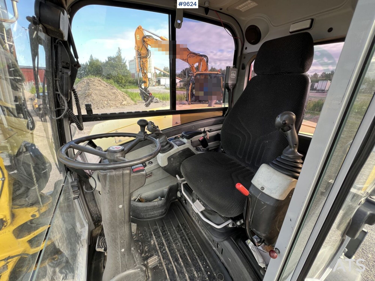 Wheeled Excavator Wacker Neuson EW100 (See Video) - Pelle sur pneus: photos 5 Wheeled Excavator Wacker Neuson EW100 (See Video) - Pelle sur pneus: photos 5