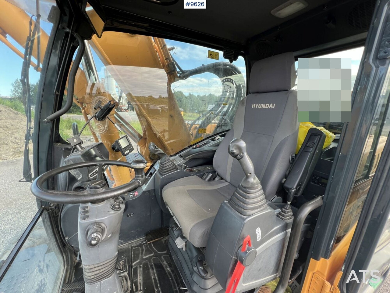 Wheeled excavator Hyundai 140W-9A (See Video) - Pelle sur pneus: photos 5 Wheeled excavator Hyundai 140W-9A (See Video) - Pelle sur pneus: photos 5