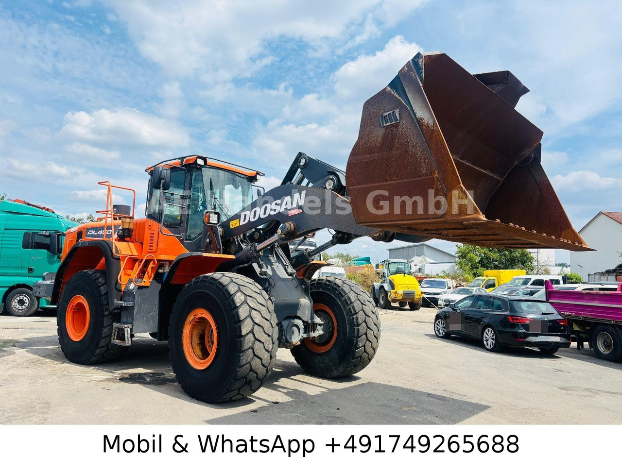 Doosan DL 450-5 *6200Std./Schnellwechsler/Schaufel-5m³ - Chargeuse sur pneus: photos 1 Doosan DL 450-5 *6200Std./Schnellwechsler/Schaufel-5m³ - Chargeuse sur pneus: photos 1