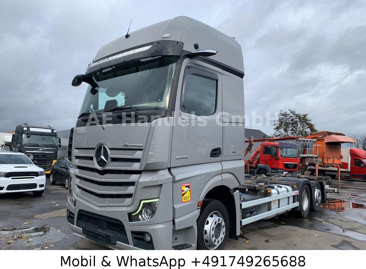Mercedes-Benz Actros V 2545 BigSpace LL*Retarder/LBW/Lenk+Lift - Camion porte-conteneur/ Caisse mobile: photos 1 Mercedes-Benz Actros V 2545 BigSpace LL*Retarder/LBW/Lenk+Lift - Camion porte-conteneur/ Caisse mobile: photos 1