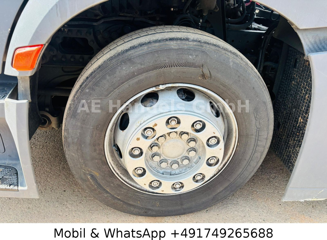 Tracteur routier Mercedes-Benz Actros 1845 L LL 4x2 LowDeck*Retarder/ACC/2xTank: photos 10 Tracteur routier Mercedes-Benz Actros 1845 L LL 4x2 LowDeck*Retarder/ACC/2xTank: photos 10