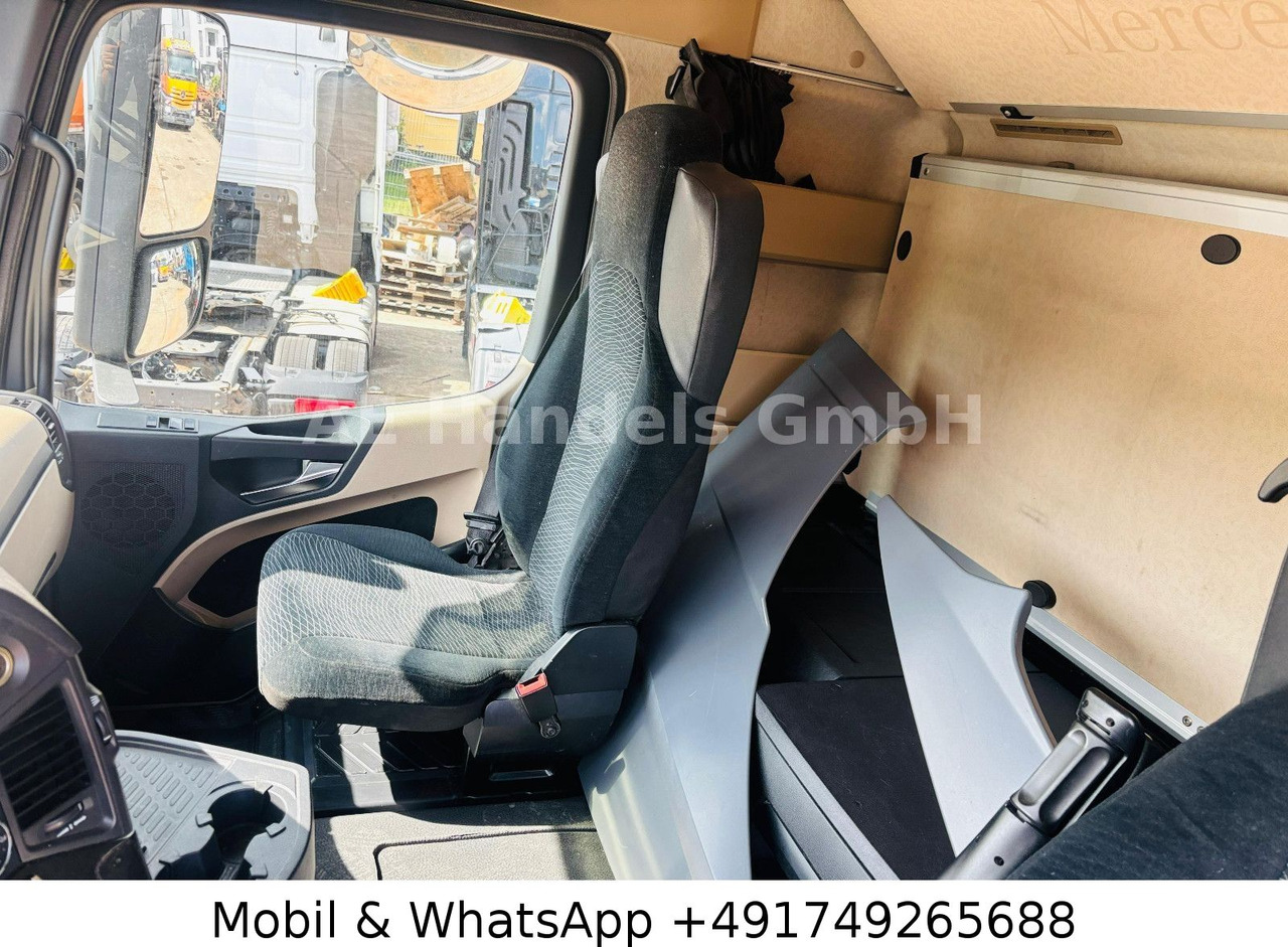 Tracteur routier Mercedes-Benz Actros 1845 L LL 4x2 LowDeck*Retarder/ACC/2xTank: photos 19 Tracteur routier Mercedes-Benz Actros 1845 L LL 4x2 LowDeck*Retarder/ACC/2xTank: photos 19