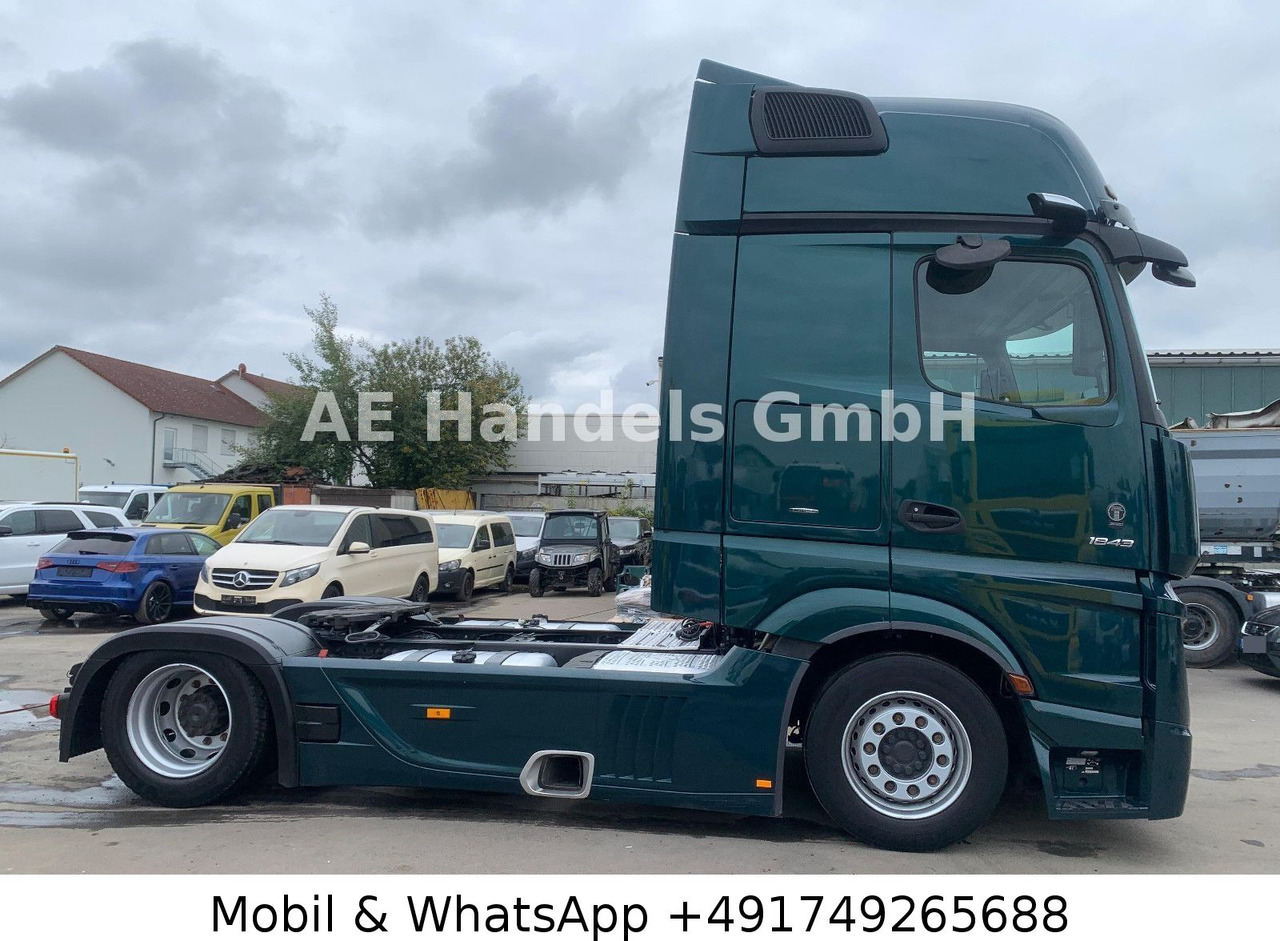 Mercedes-Benz Actros V 1843 L LL LowDeck *Retarder/ACC/2xTank - Tracteur routier: photos 2 Mercedes-Benz Actros V 1843 L LL LowDeck *Retarder/ACC/2xTank - Tracteur routier: photos 2