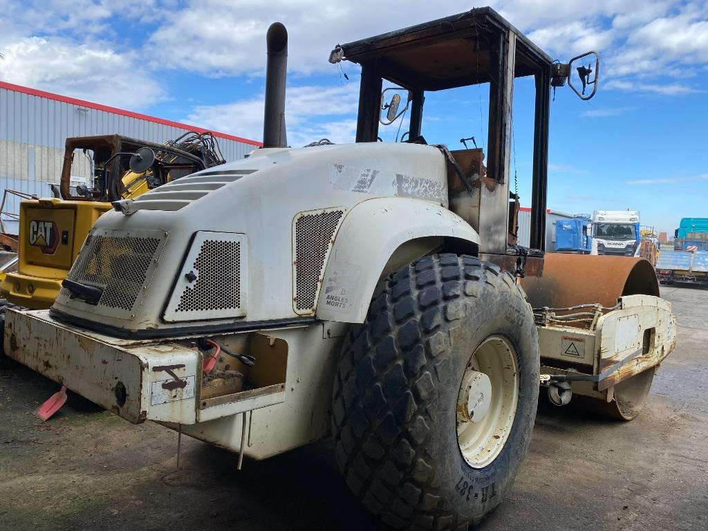 CAT CS-563E Origine Française /Certificat CE endommagé - Compacteur à pieds de mouton/ Monocylindre: photos 4 CAT CS-563E Origine Française /Certificat CE endommagé - Compacteur à pieds de mouton/ Monocylindre: photos 4