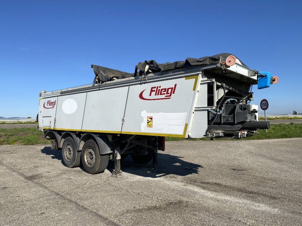 Fliegl THERMO ASS372/Asphalt-Profi endommagée - Semi-remorque à fond mouvant: photos 3 Fliegl THERMO ASS372/Asphalt-Profi endommagée - Semi-remorque à fond mouvant: photos 3