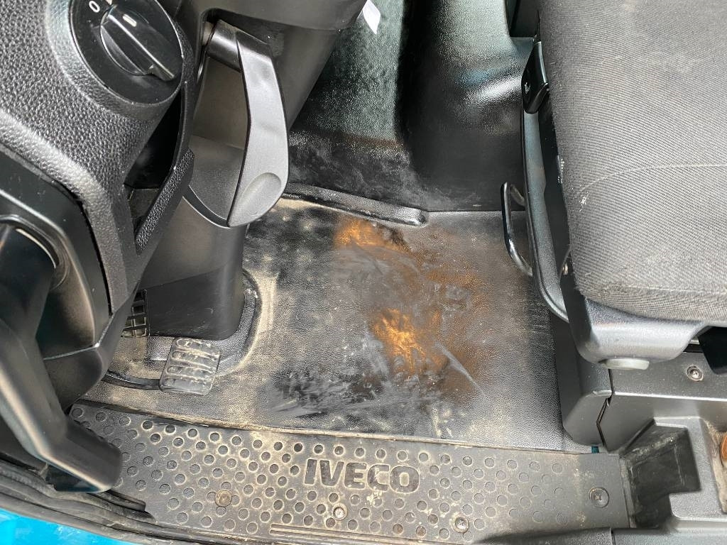 Camion fourgon Iveco EuroCargo 120/210 e6 Turbo Hors /Service: photos 31