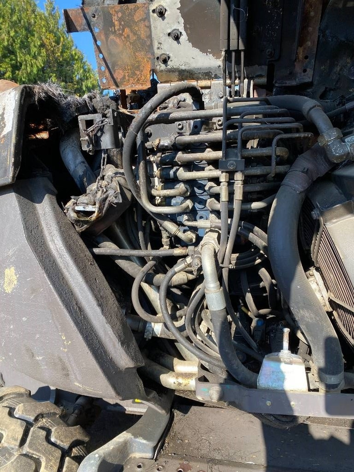 Pelle sur pneus Mecalac 7 MWR Origine Française endommagée: photos 9