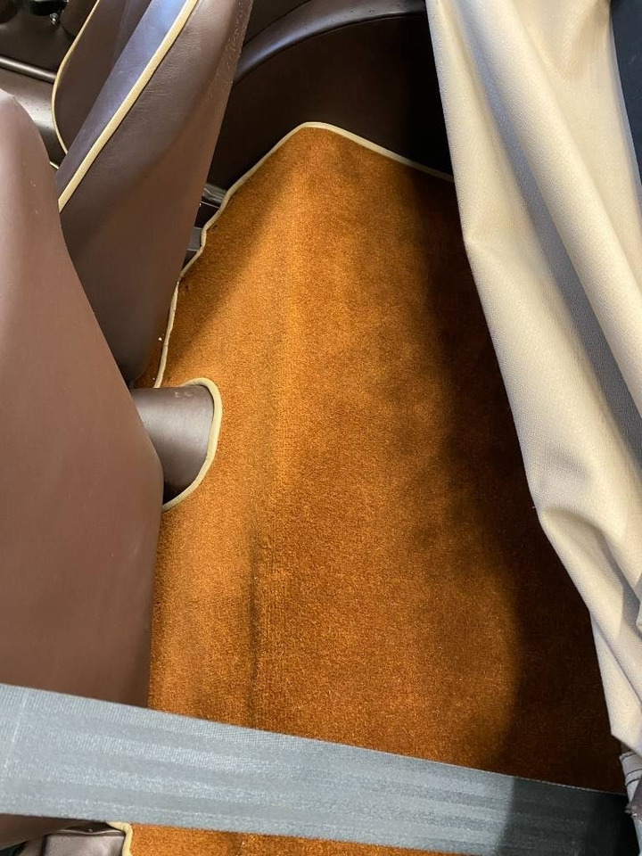 Cabriolet Morgan Roadster 3.7i/Ford V6 Boite manuelle endommagé: photos 50 Cabriolet Morgan Roadster 3.7i/Ford V6 Boite manuelle endommagé: photos 50