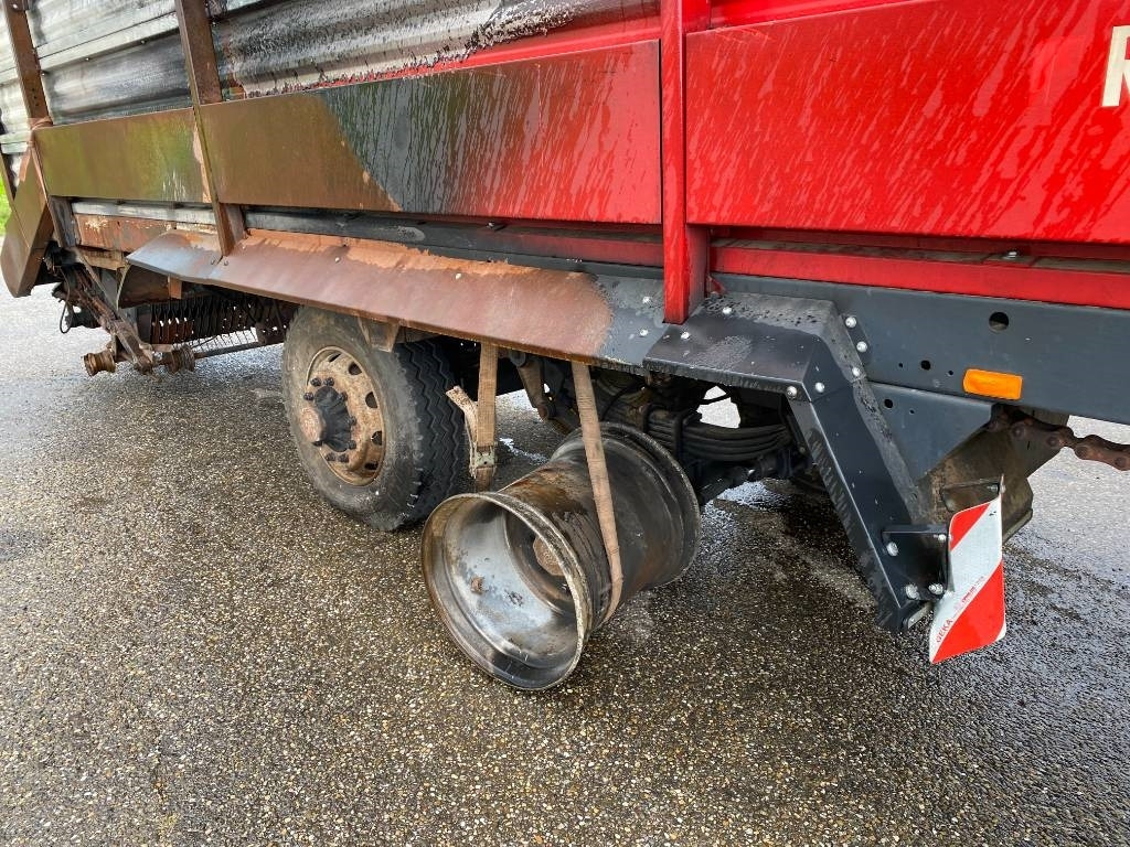 Autochargeuse Schuitemaker RAPIDE 75 - 40Km/h endommagée: photos 26 Autochargeuse Schuitemaker RAPIDE 75 - 40Km/h endommagée: photos 26