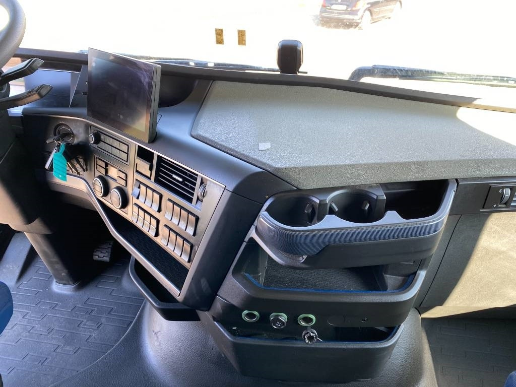 Tracteur routier Volvo FH 500 I-save GLOBETROTTER 1er Main endommagé: photos 41