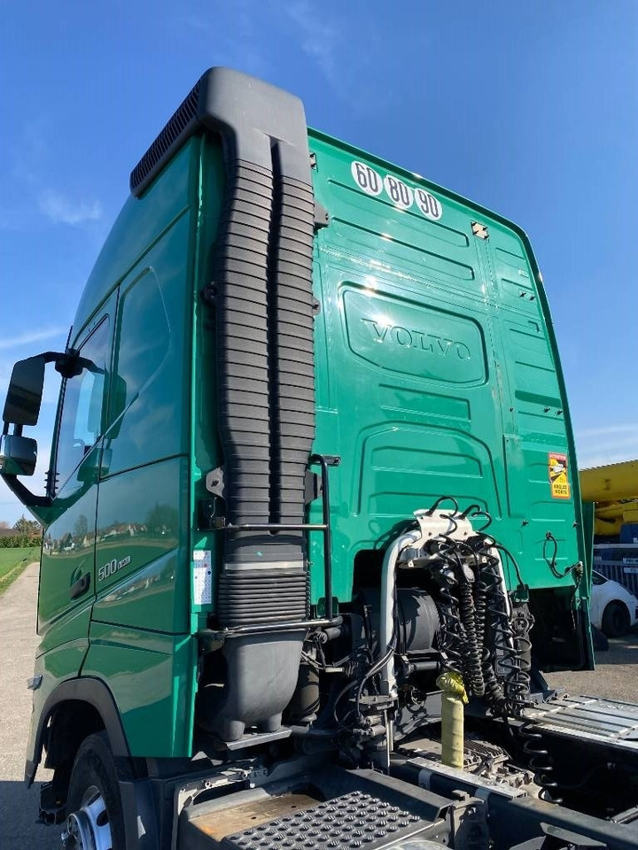 Tracteur routier Volvo FH 500 I-save GLOBETROTTER 1er Main endommagé: photos 16