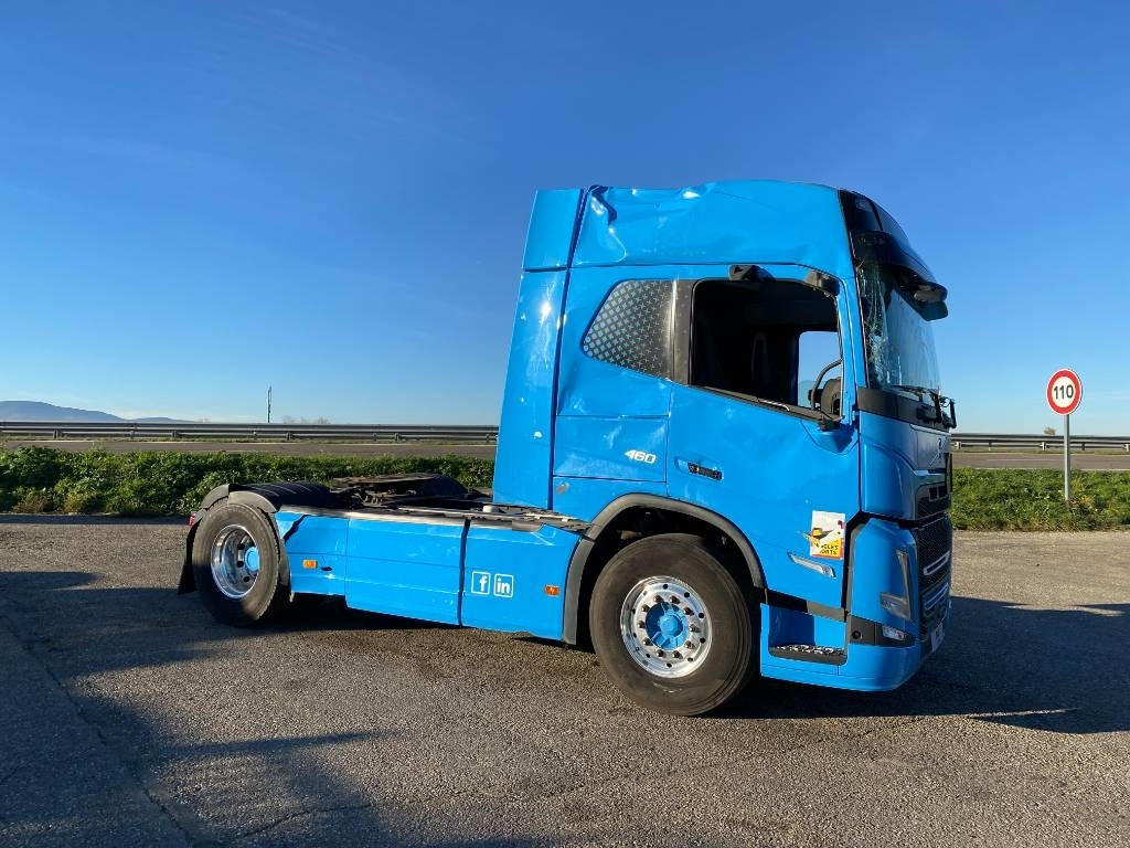 Volvo FM 460 / 1er Main endommagé - Tracteur routier: photos 3 Volvo FM 460 / 1er Main endommagé - Tracteur routier: photos 3