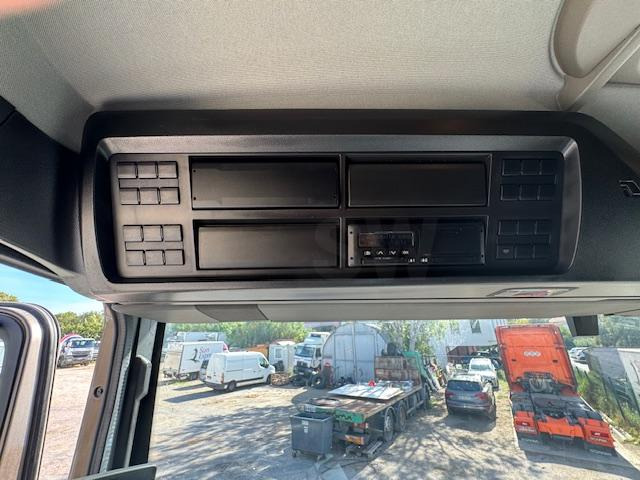 MAN TGX 18-520 ADR 2 - Tracteur routier: photos 5 MAN TGX 18-520 ADR 2 - Tracteur routier: photos 5