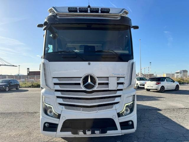 Mercedes ACTROS 1851 RETARDER - Tracteur routier: photos 3 Mercedes ACTROS 1851 RETARDER - Tracteur routier: photos 3